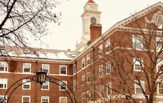 Medical residency applicants discussing questions to ask residency programs